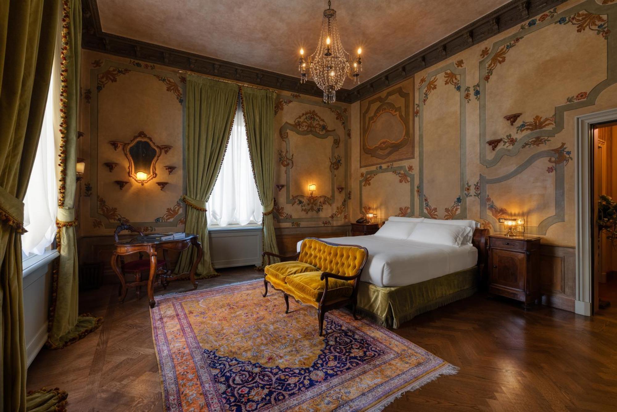 Hotel Locarno — Фото 1